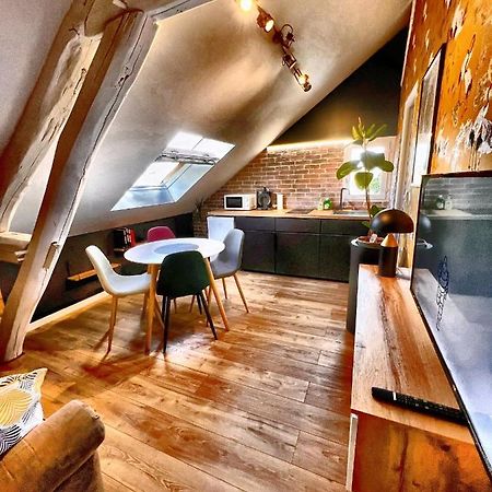 Appartement T2 Quartier Calme / Parking Gratuit Saint-Julien-les-Villas Esterno foto