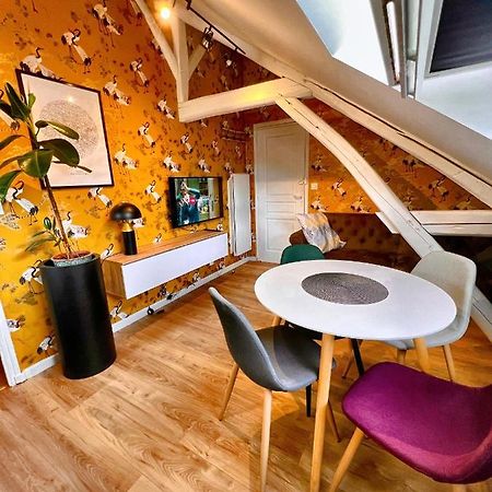 Appartement T2 Quartier Calme / Parking Gratuit Saint-Julien-les-Villas Esterno foto
